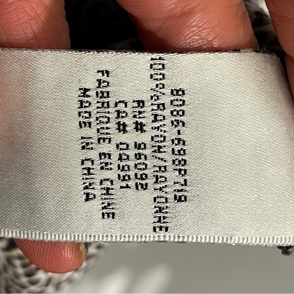 Dalia Collection Shirt Women's med Brown Animal Print Tunic Blouse Rayon - Picture 8 of 11